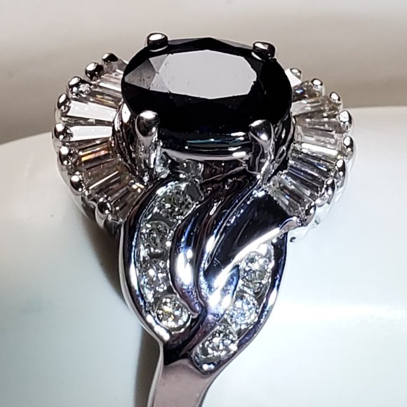 Beautiful design 14K white gold diamond & sapphire ring - Picture 1 of 12